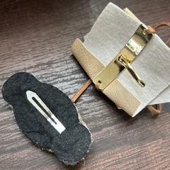 可愛い髪留めの画像