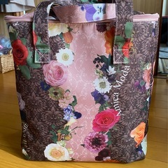 花柄保冷バッグの画像