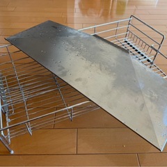 ニトリ　伸縮可能な水切りラック　ステンレスの画像