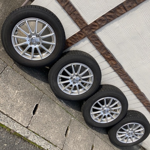 185/65R15 スタッドレスタイヤ　ニッサン　ノート