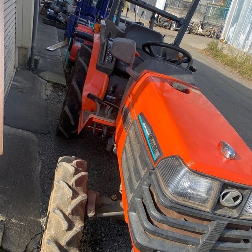 自動水平付きクボタ小型トラクターGB200動作品