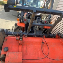 自動水平付きクボタ小型トラクターGB200動作品の画像