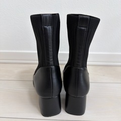 黒のショートブーツ　
Mサイズ　　　の画像