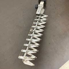 【ジモティー割引で最大15％OFF⭐️】高枝電動バリカン DKR-0330T-BKの画像