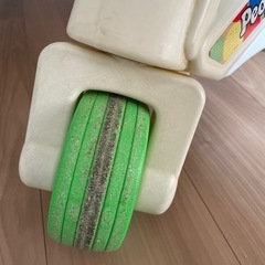 【現在取引中】三輪車　ピープル公園レーサー　ホワイトの画像