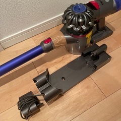 〈取引き中〉ダイソン　掃除機の画像