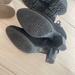 決まりました🐰ブーツ3足まとめ売りの画像