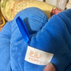 青い薔薇のクッション 不思議の国のアリス　インテリア、ディスプレイ　薔薇の画像