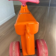 【現在取引中】三輪車　ピープル公園レーサーオレンジの画像