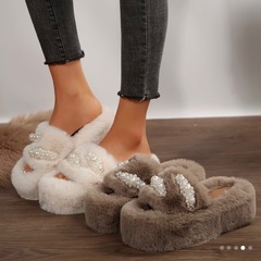 もこもこ
厚底スリッパの画像