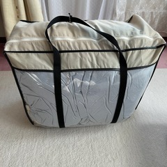 羽毛掛け布団(セミダブル)
の画像