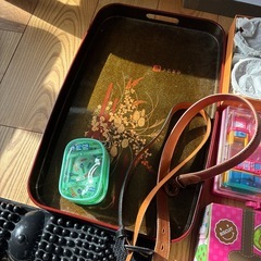 気になるものコメント下さい！おもちゃ　キッチン　ベルト　お皿　フライパンの蓋の画像