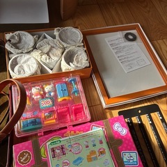 気になるものコメント下さい！おもちゃ　キッチン　ベルト　お皿　フライパンの蓋の画像