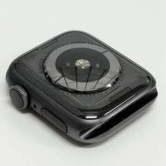 Apple Watch Series 5/GPS/40mm/A2092/スペースグレー〈MWT02J/A〉の画像