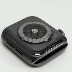 Apple Watch Series 5/GPS/40mm/A2092/スペースグレー〈MWT02J/A〉の画像