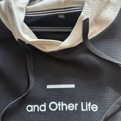 and Other Life パーカー フーディー ブラック ホワイトの画像