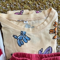 子ども服4セットの画像