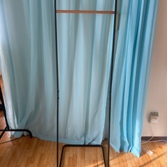 服掛け　カラーボックスの画像