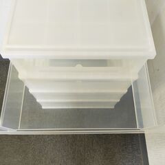 △ B チェスト 衣類収納 4段 メーカー不明 天板部分歪み、キズありの画像