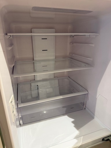 《美品》HITACHI 冷蔵庫　　　 256L  2016年製