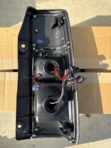 ジムニー jb23 テールランプ