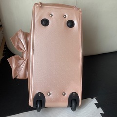 ボストンバック型キャリーケースの画像