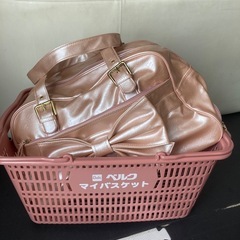 ボストンバック型キャリーケースの画像