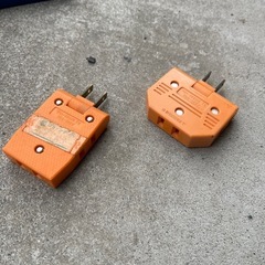 3口プラグの画像