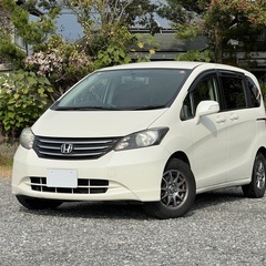 ホンダ　フリード　Gジャストセレクション　フリップダウンモニター　の画像