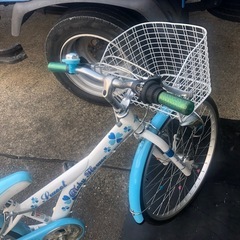 女の子向け自転車の画像