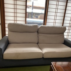 3人掛けソファーの画像