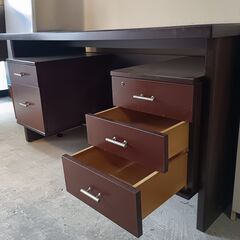 【無料】書斎大型机　天板 横幅約145cm 縦幅約78cm　高さ約75cmの画像