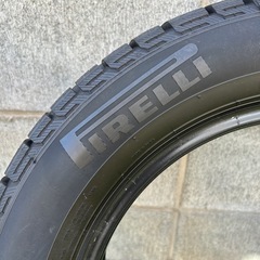 スタッドレスタイヤ【175／65Ｒ15】FIRELLIの画像