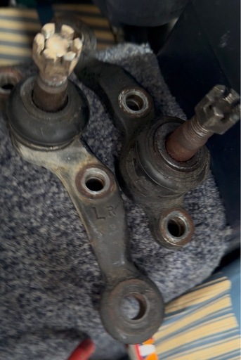 Jzx90 Jzx100純正ナックル (Se Li) 浦添前田のパーツの中古あげます