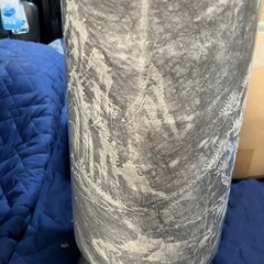 石の花瓶の画像