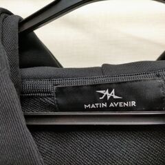  MATIN AVENIR パーカー XL 黒 ジップアップ 裏起毛 朝倉未来 ストリート系 バックプリント ロゴ入り　251127-7Aの画像