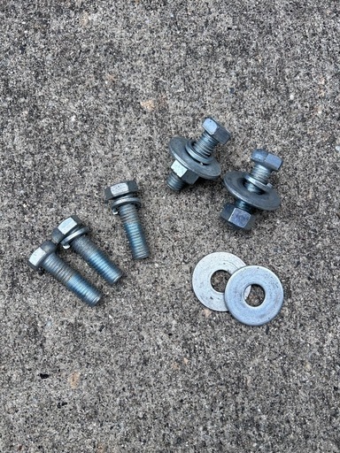 ハイラックス用ヒッチメンバー　シャックルセット　gun125