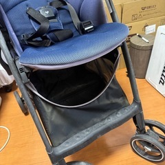 折りたたみベビーカーの画像