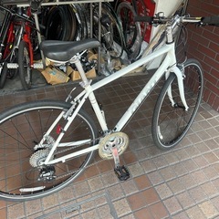 GIANT  ESCAPE  R3　軽量アルミフレーム　3×8speed　ホワイトの画像