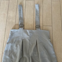 サロペットの画像