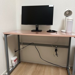 美品　カバー付きデスクの画像