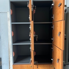木製ロッカーの画像