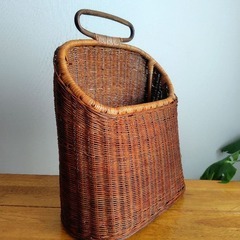 ラタン　バスケット　籐籠　持ち手付き　マガジンラック　高約53cm　ヴィンテージの画像
