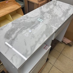 ニトリ リガーレ キッチンカウンター セラミック天板 2024年製 約10万円 食器棚の画像