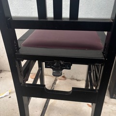 ピアノ椅子の画像