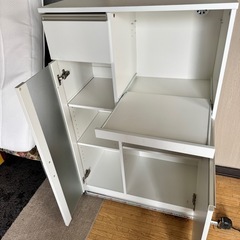 キッチン収納　高さ118.5cmの画像