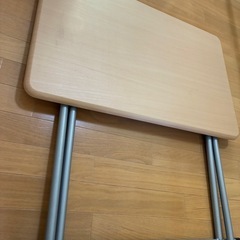 机　折りたたみ可能の画像