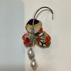 ハンドメイド❣️イヤーカフ耳飾りの画像