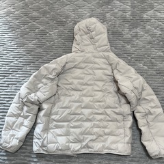 【美品】ダウンパーカー（XL） オフホワイトの画像