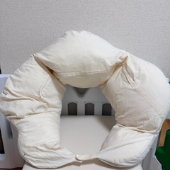 【条件付きで無料！】　抱き枕　授乳クッションの画像